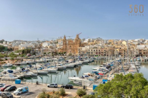 Stunning 3BR Marina View APT in Pieta with Balcony by 360 Estates